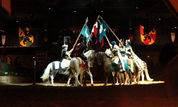 Presentaciones de Cargos Festeros Medieval Challenge Dinner-Show Alfaz del Pi Presentaciones de Cargos Festeros Medieval Challenge Dinner-Show Alfaz del Pi